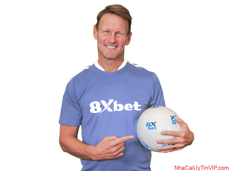 Đại sứ thương hiệu 8XBet Teddy Sheringham